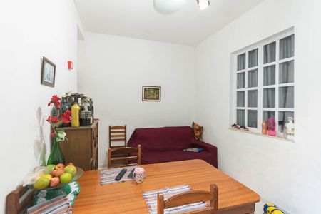 Casa à venda com 100m², 2 quartos e sem vaga Casa à venda com 100m², 2 quartos e sem vagaSala