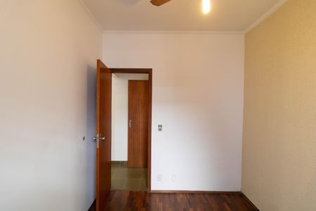 Casa à venda com 206m², 3 quartos e 5 vagas Casa à venda com 206m², 3 quartos e 5 vagasEscritório