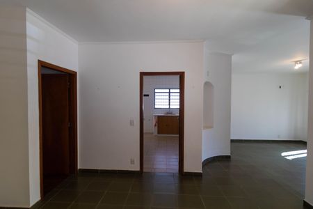 Casa à venda com 206m², 3 quartos e 5 vagas Casa à venda com 206m², 3 quartos e 5 vagasSala de Jantar