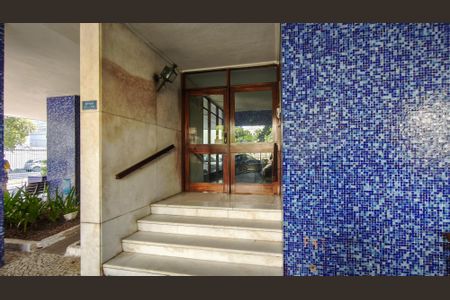 Apartamento à venda com 109m², 3 quartos e 1 vagaFachada e portaria