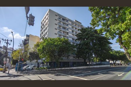 Apartamento à venda com 109m², 3 quartos e 1 vagaFachada e portaria