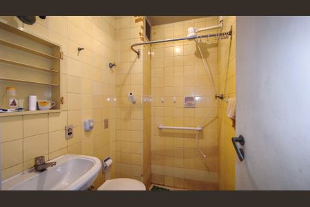 Apartamento à venda com 109m², 3 quartos e 1 vagaBanheiro Corredor