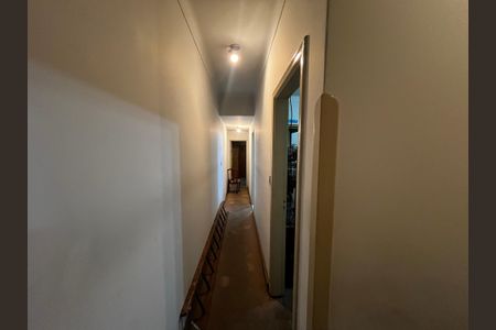 Casa à venda com 140m², 3 quartos e 1 vagaCorredor