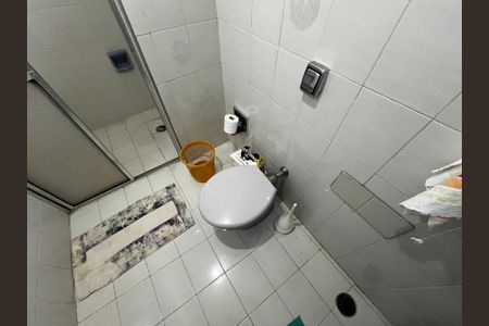 Casa à venda com 140m², 3 quartos e 1 vagaBanheiro