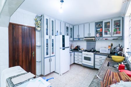 Casa à venda com 315m², 3 quartos e 3 vagasCozinha