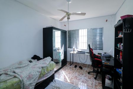 Casa à venda com 315m², 3 quartos e 3 vagasQuarto 2