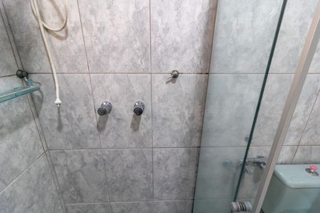 Casa à venda com 215m², 3 quartos e 2 vagasBanheiro