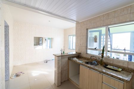 Casa à venda com 215m², 3 quartos e 2 vagasCozinha