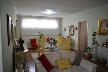 Apartamento à venda com 180m², 4 quartos e 1 vagaSala