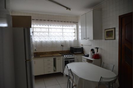 Apartamento à venda com 180m², 4 quartos e 1 vagaCozinha