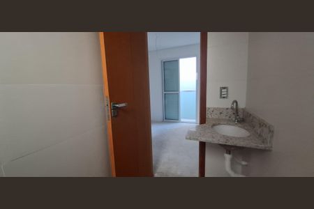 Apartamento à venda com 46m², 2 quartos e 1 vaga Apartamento à venda com 46m², 2 quartos e 1 vagaBanheiro Varanda Quarto 1 suíte