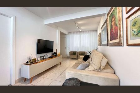 Casa à venda com 110m², 3 quartos e 2 vagas