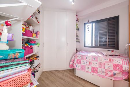 Apartamento à venda com 74m², 3 quartos e 2 vagasQuarto 2