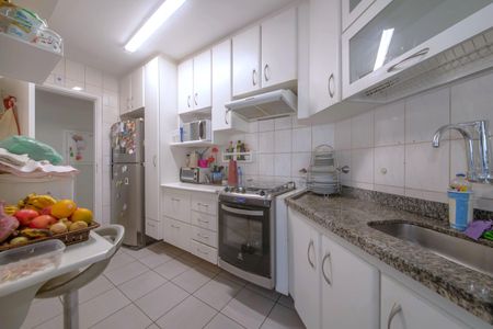 Apartamento à venda com 74m², 3 quartos e 2 vagasCozinha