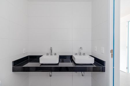 Casa de condomínio à venda com 276m², 3 quartos e 2 vagasBanheiro da Suíte 3