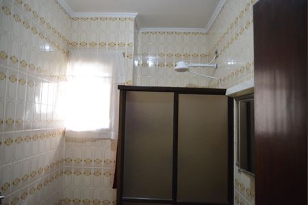 Casa à venda com 171m², 3 quartos e 2 vagasBanheiro da Suíte