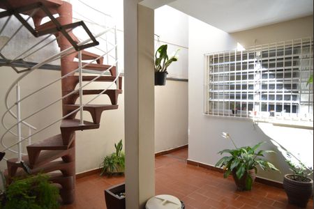 Casa à venda com 171m², 3 quartos e 2 vagasQuintal