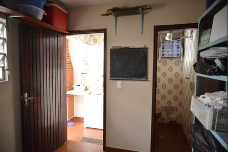 Casa à venda com 171m², 3 quartos e 2 vagasQuarto de Serviço