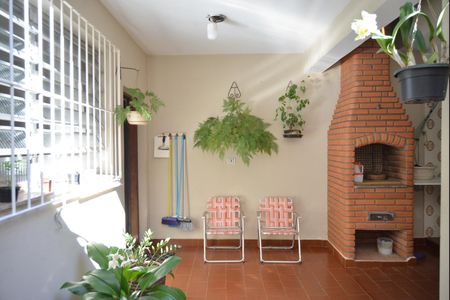 Casa à venda com 171m², 3 quartos e 2 vagasQuintal