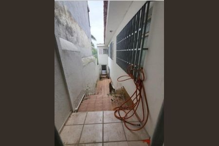 Casa à venda com 3 quartos, 250m² em Vila Santos, São Paulo