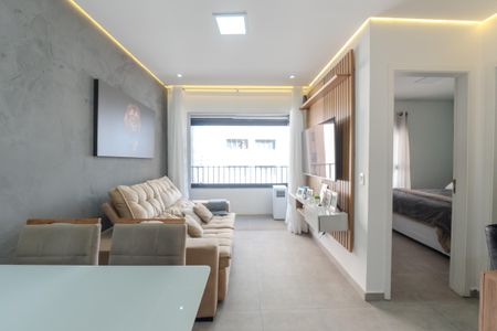 Apartamento à venda com 38m², 1 quarto e 1 vaga Apartamento à venda com 38m², 1 quarto e 1 vagaSala