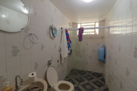 Casa para alugar com 450m², 4 quartos e 5 vagas Casa para alugar com 450m², 4 quartos e 5 vagasBanheiro