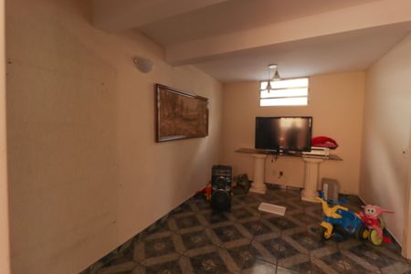 Casa para alugar com 450m², 4 quartos e 5 vagas Casa para alugar com 450m², 4 quartos e 5 vagasSaleta