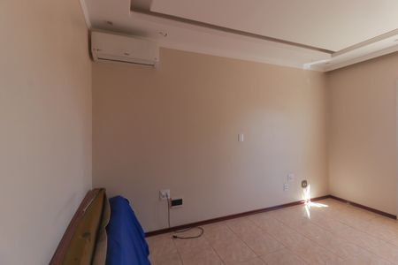 Casa para alugar com 450m², 4 quartos e 5 vagas Casa para alugar com 450m², 4 quartos e 5 vagasSuíte
