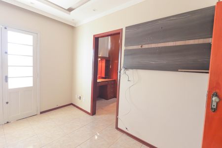 Casa para alugar com 450m², 4 quartos e 5 vagas Casa para alugar com 450m², 4 quartos e 5 vagasSuíte