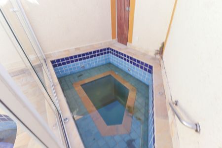 Casa para alugar com 450m², 4 quartos e 5 vagas Casa para alugar com 450m², 4 quartos e 5 vagasÀrea Externa