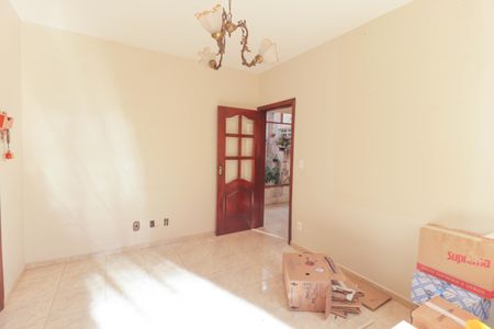 Casa para alugar com 450m², 4 quartos e 5 vagas Casa para alugar com 450m², 4 quartos e 5 vagasQuarto 1