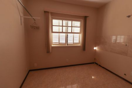 Casa para alugar com 450m², 4 quartos e 5 vagas Casa para alugar com 450m², 4 quartos e 5 vagasQuarto 2