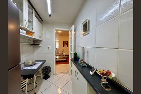 Apartamento à venda com 115m², 3 quartos e 1 vaga Apartamento à venda com 115m², 3 quartos e 1 vagaCozinha