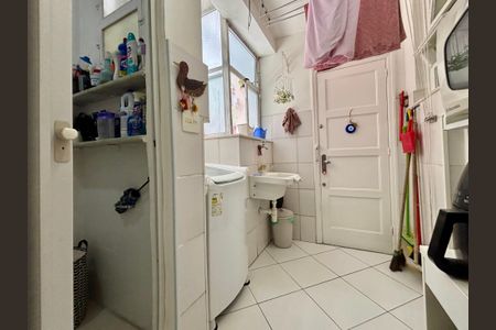 Apartamento à venda com 115m², 3 quartos e 1 vaga Apartamento à venda com 115m², 3 quartos e 1 vagaÁrea de serviço