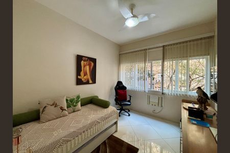 Apartamento à venda com 115m², 3 quartos e 1 vaga Apartamento à venda com 115m², 3 quartos e 1 vagaQuarto 1