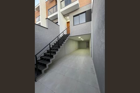Casa à venda com 110m², 2 quartos e 3 vagas Casa à venda com 110m², 2 quartos e 3 vagasFoto 02