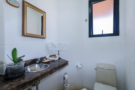Apartamento à venda com 177m², 3 quartos e 2 vagas Apartamento à venda com 177m², 3 quartos e 2 vagasLavabo