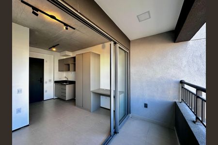 Studio para alugar com 23m², 0 quarto e sem vaga Studio para alugar com 23m², 0 quarto e sem vagaSacada