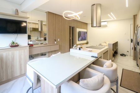 Apartamento à venda com 65m², 2 quartos e 2 vagas Apartamento à venda com 65m², 2 quartos e 2 vagasCozinha