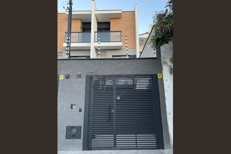 Casa à venda com 111m², 2 quartos e 3 vagas Casa à venda com 111m², 2 quartos e 3 vagasFoto 01