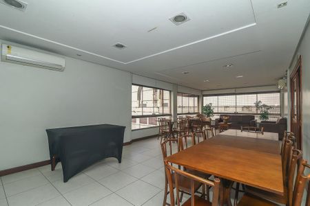 Apartamento para alugar com 400m², 3 quartos e 3 vagasÁrea comum - Salão de festas