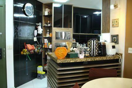 Apartamento à venda com 212m², 3 quartos e 3 vagasCozinha 