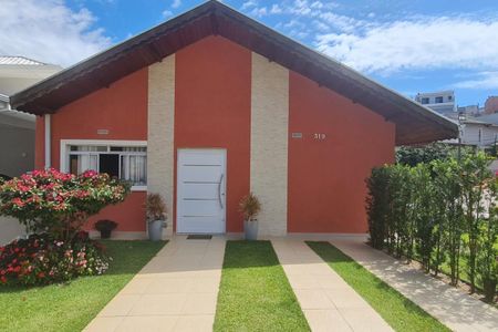 Casa de condomínio à venda com 197m², 2 quartos e 4 vagas