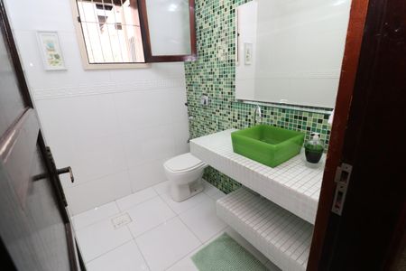 Casa para alugar com 323m², 4 quartos e 3 vagasLavabo