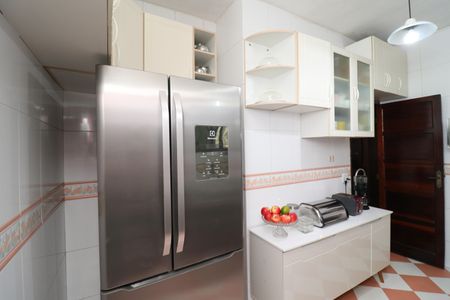 Casa para alugar com 323m², 4 quartos e 3 vagasCozinha