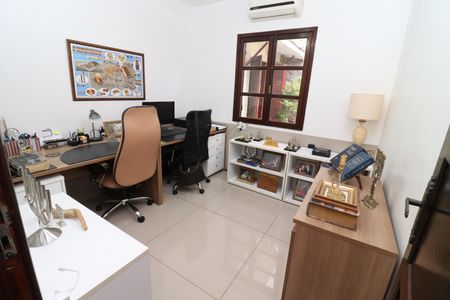 Casa para alugar com 323m², 4 quartos e 3 vagasQuarto 1