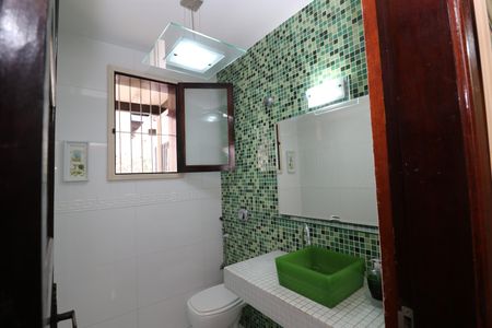 Casa para alugar com 323m², 4 quartos e 3 vagasLavabo