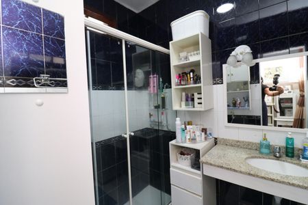 Casa para alugar com 323m², 4 quartos e 3 vagasBanheiro da Suíte