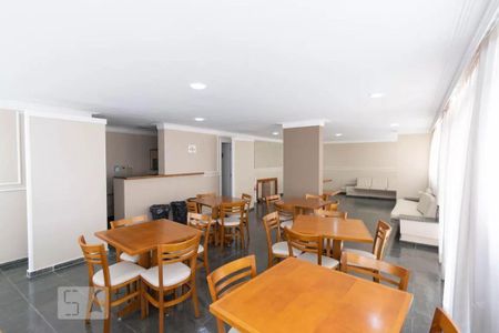 Apartamento à venda com 73m², 3 quartos e 1 vaga Apartamento à venda com 73m², 3 quartos e 1 vagaÁrea comum - Salão de festas