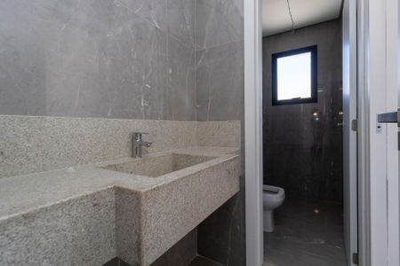 Casa à venda com 210m², 3 quartos e 3 vagas Casa à venda com 210m², 3 quartos e 3 vagasBanheiro SemiSuite